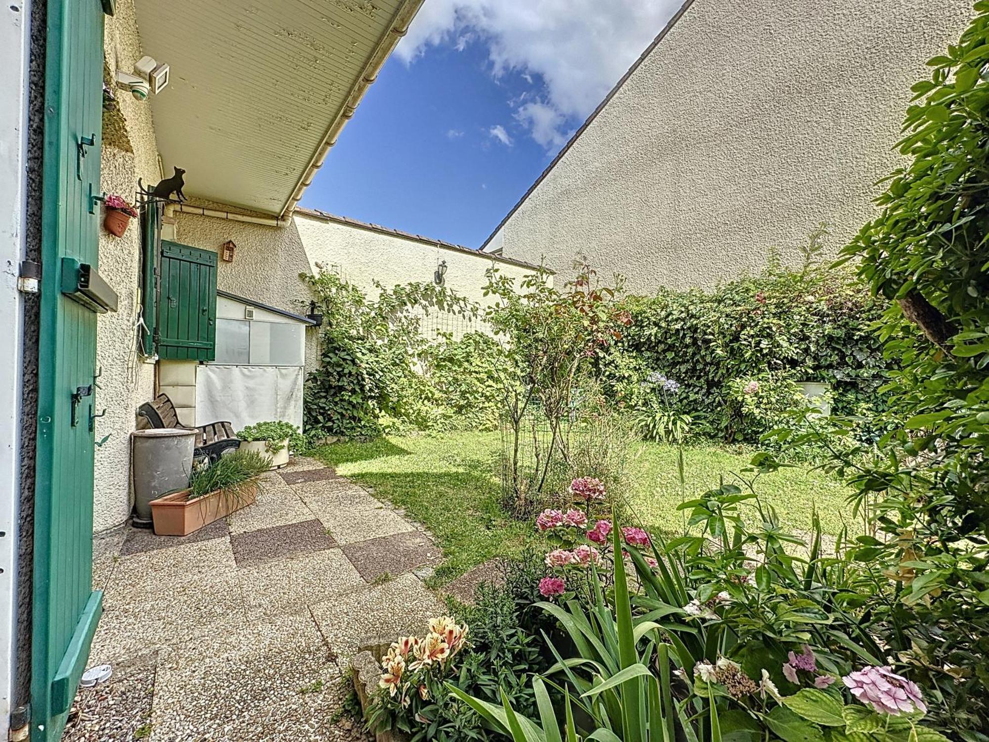 Maison 73M2 Avec Jardin St-Denis Saint-Denis  Luaran gambar